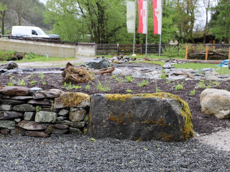 Trockensteinmauer